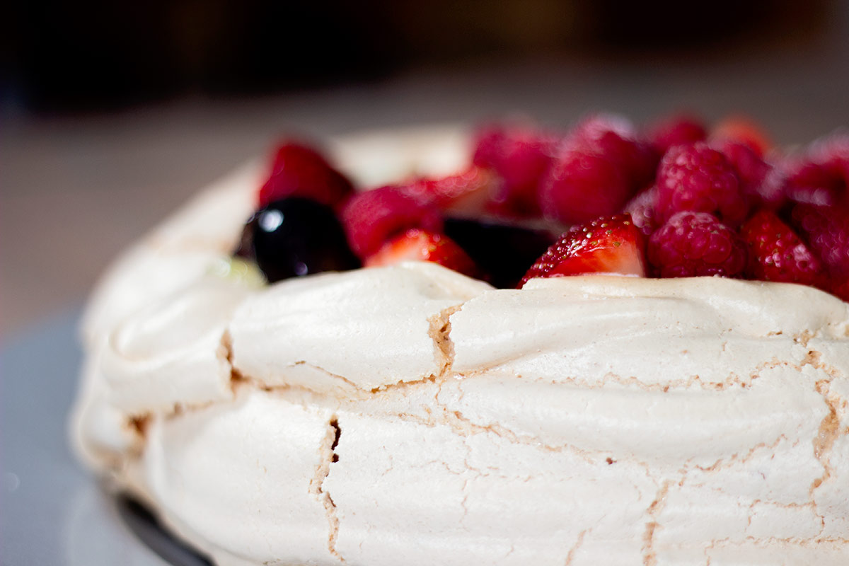 Summer Pavlova - TopLay