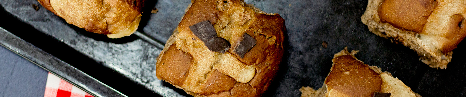 chocolate-hot-cross-buns-recipe